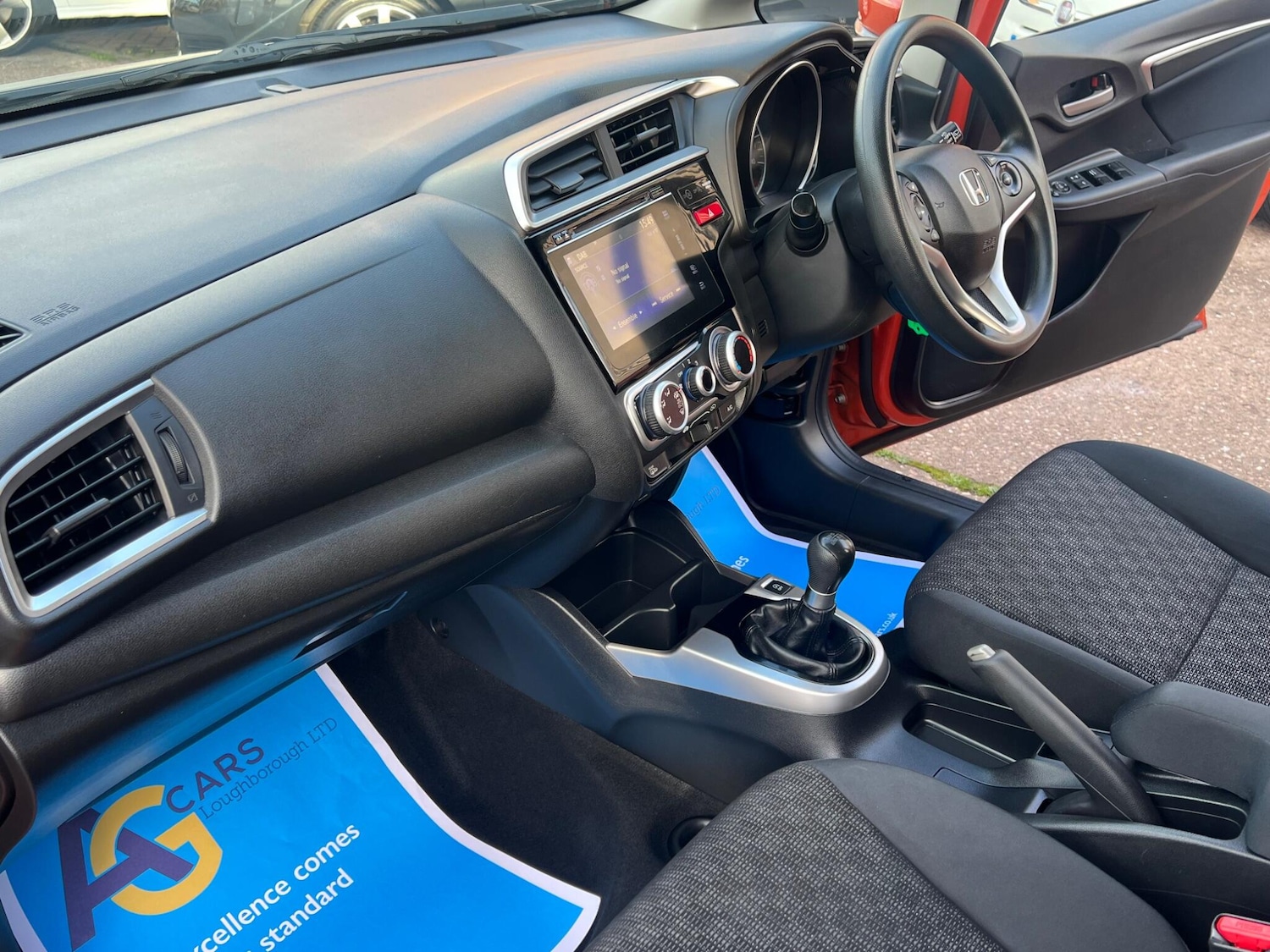 Used Honda Jazz 2017 for sale - 76422992: Photo 4