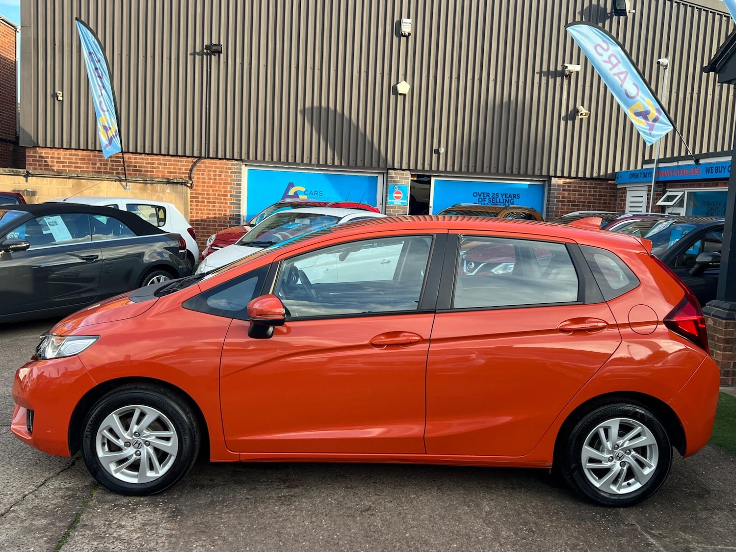 Used Honda Jazz 2017 for sale - 76422992: Photo 44