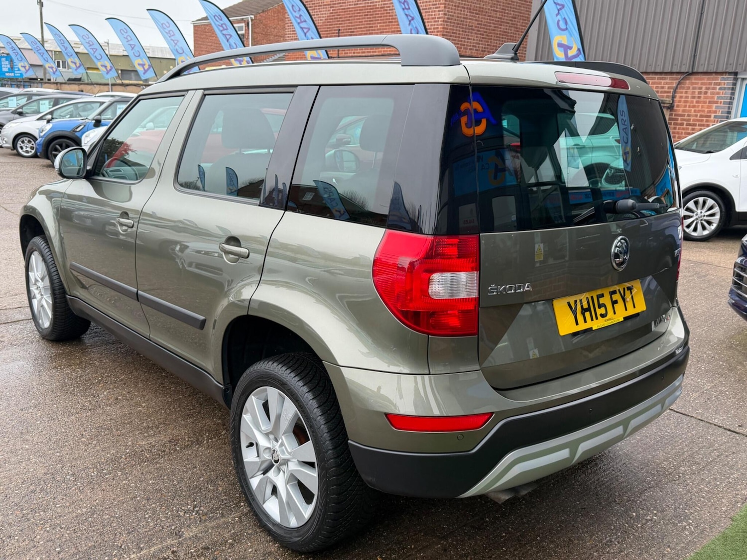 Used Skoda Yeti 2015 for sale - 77120451: Photo 14