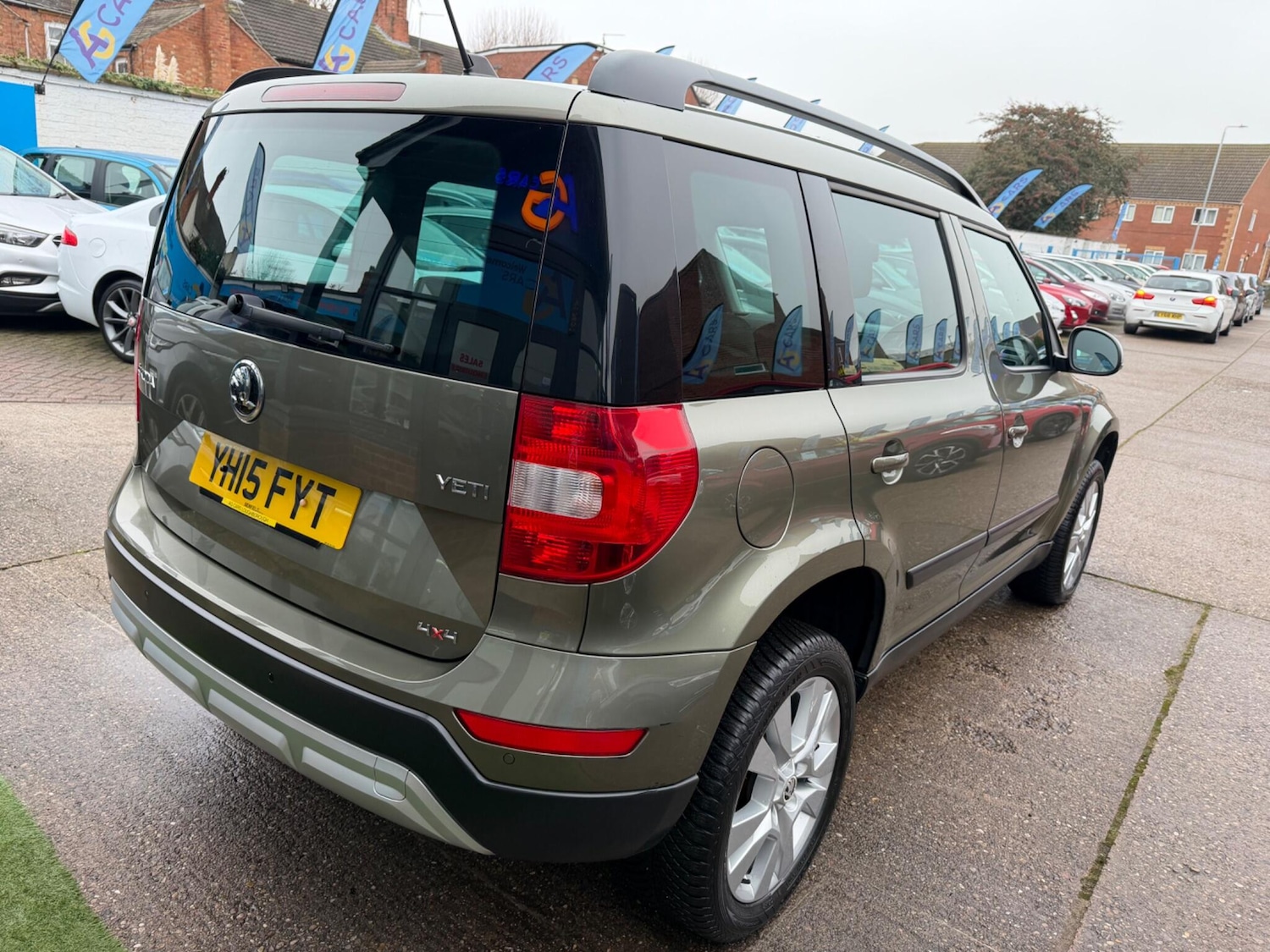 Used Skoda Yeti 2015 for sale - 77120451: Photo 15