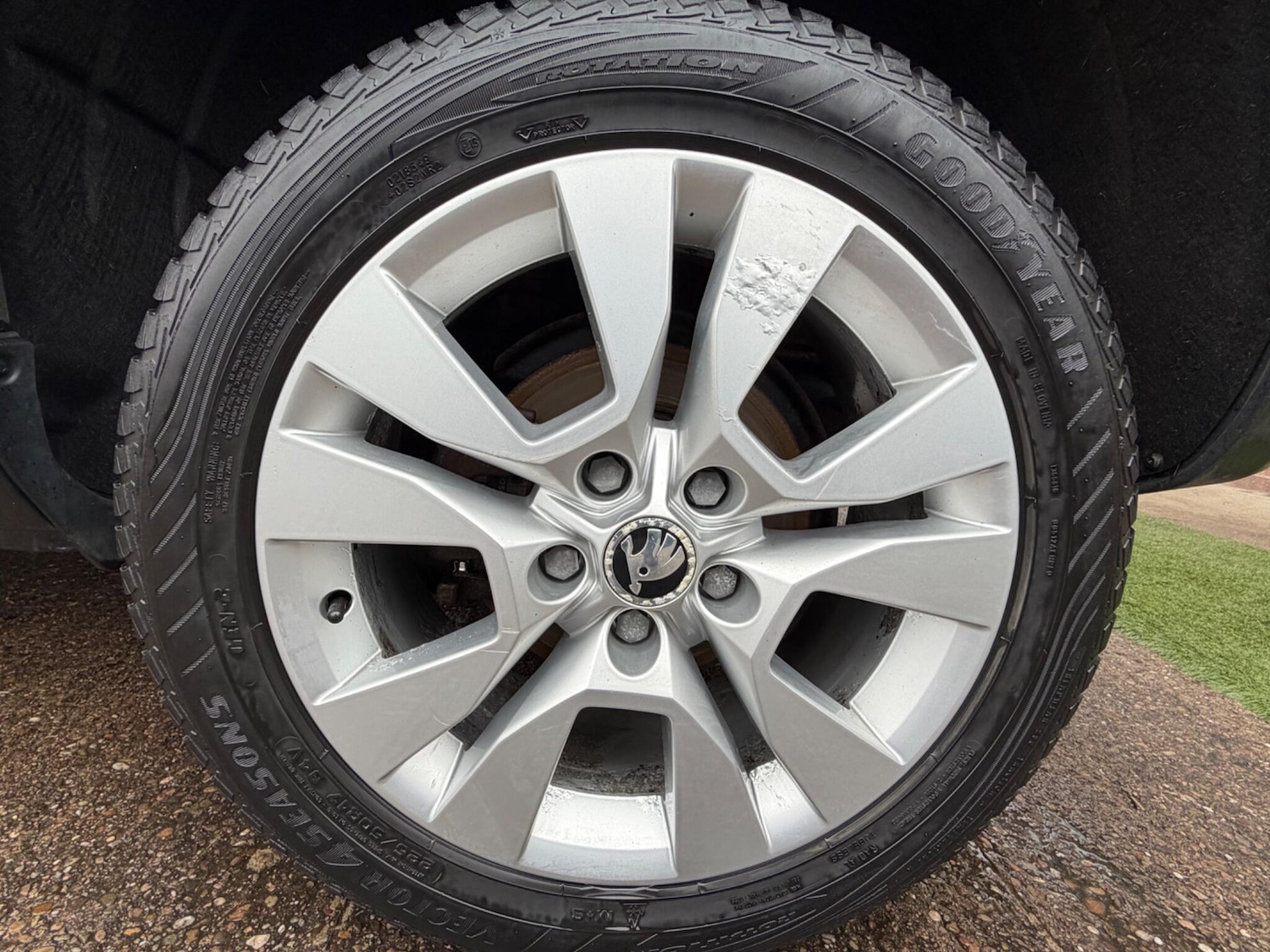 Used Skoda Yeti 2015 for sale - 77120451: Photo 52