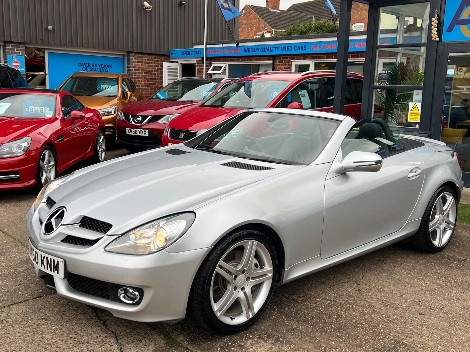 Used Mercedes-Benz SLK 2010 for sale - 76994493: Photo 13