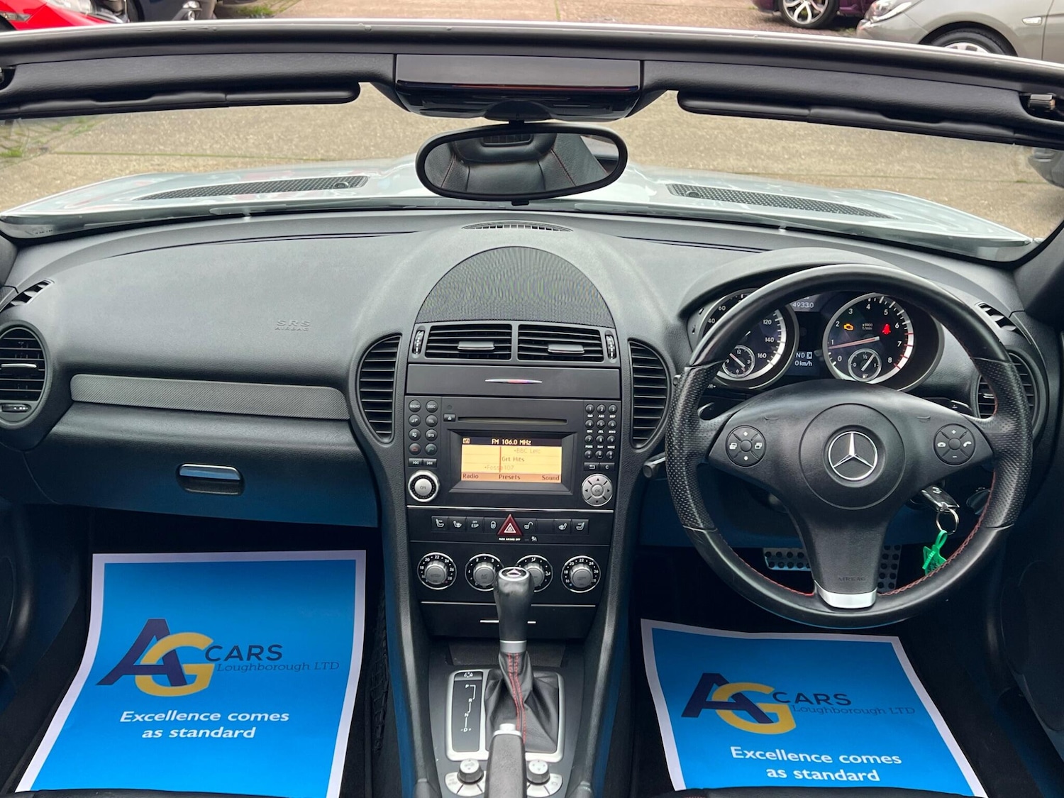 Used Mercedes-Benz SLK 2010 for sale - 76994493: Photo 2