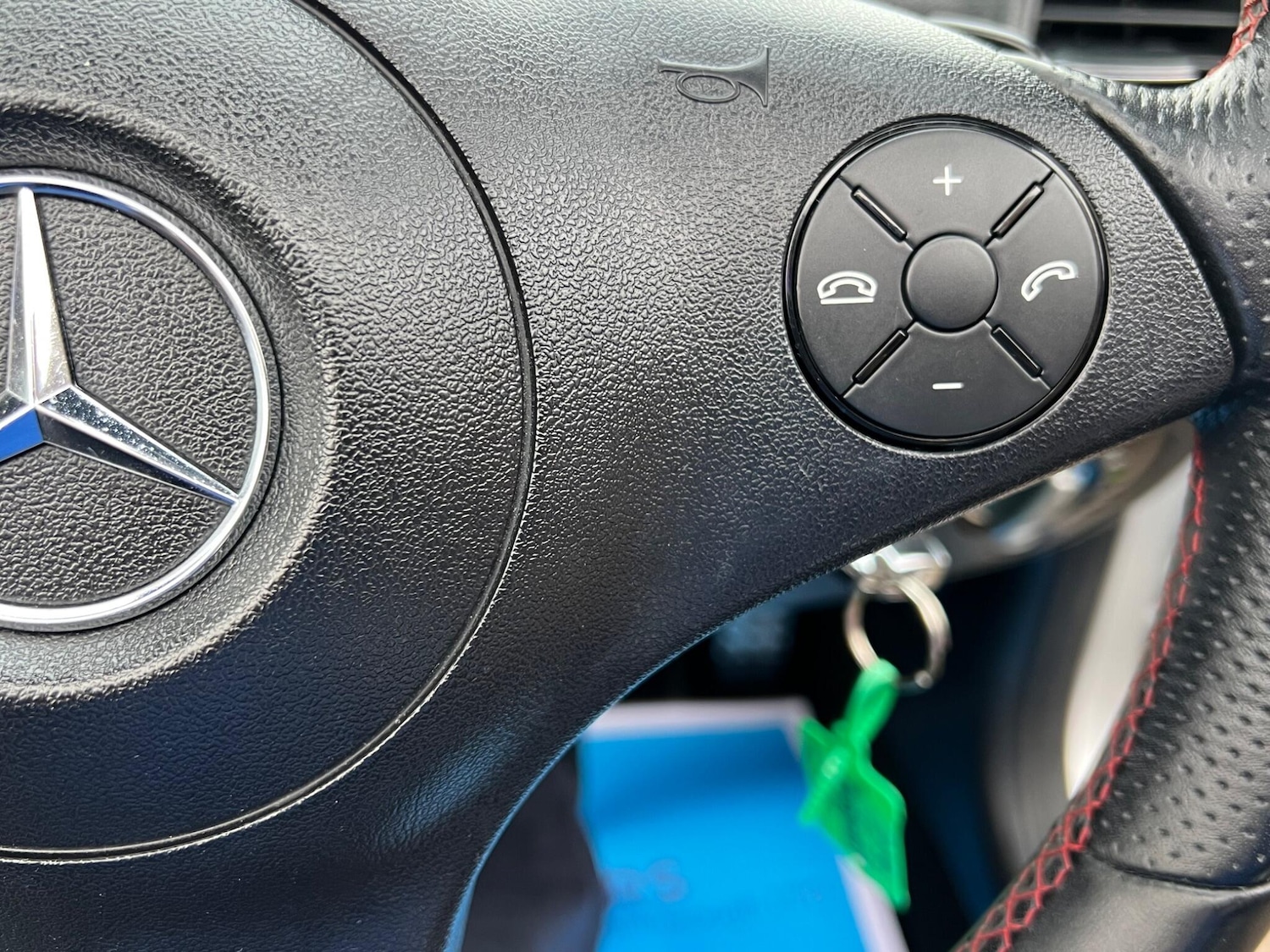 Used Mercedes-Benz SLK 2010 for sale - 76994493: Photo 23