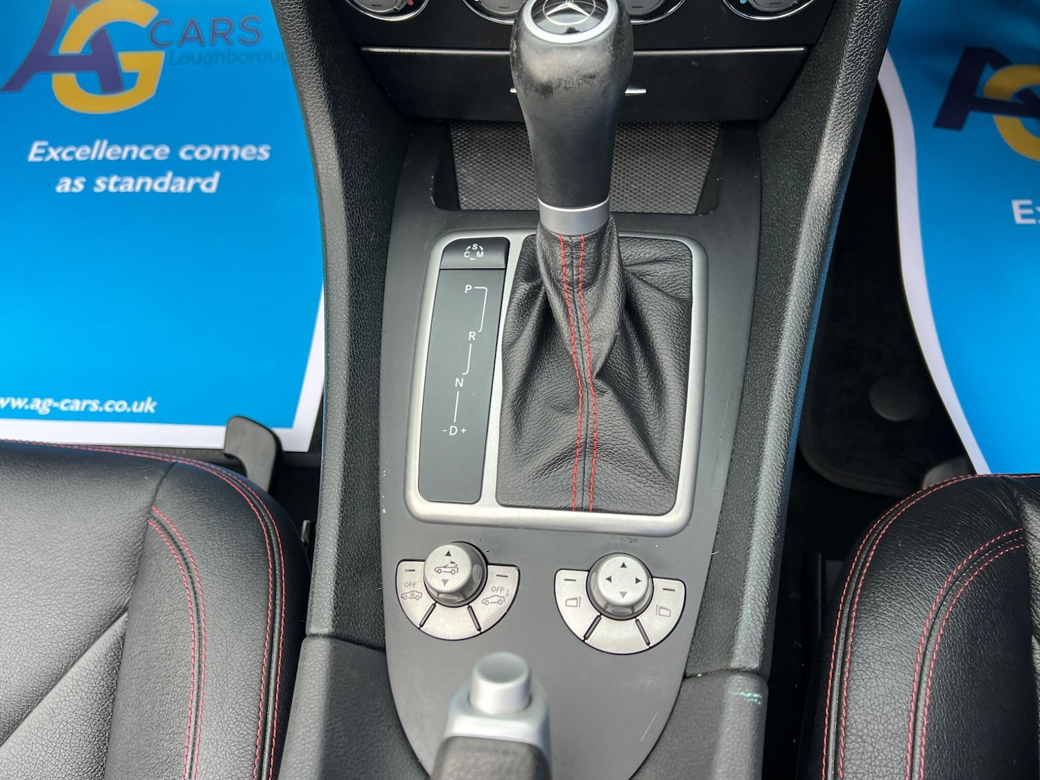 Used Mercedes-Benz SLK 2010 for sale - 76994493: Photo 24