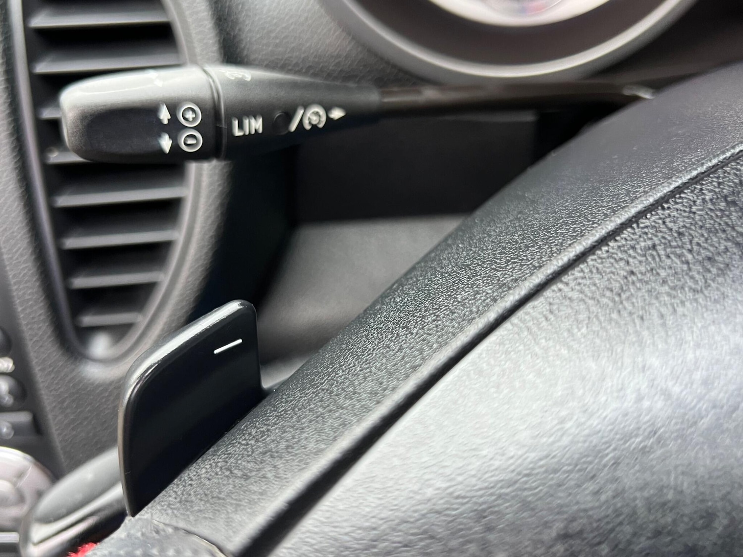 Used Mercedes-Benz SLK 2010 for sale - 76994493: Photo 25