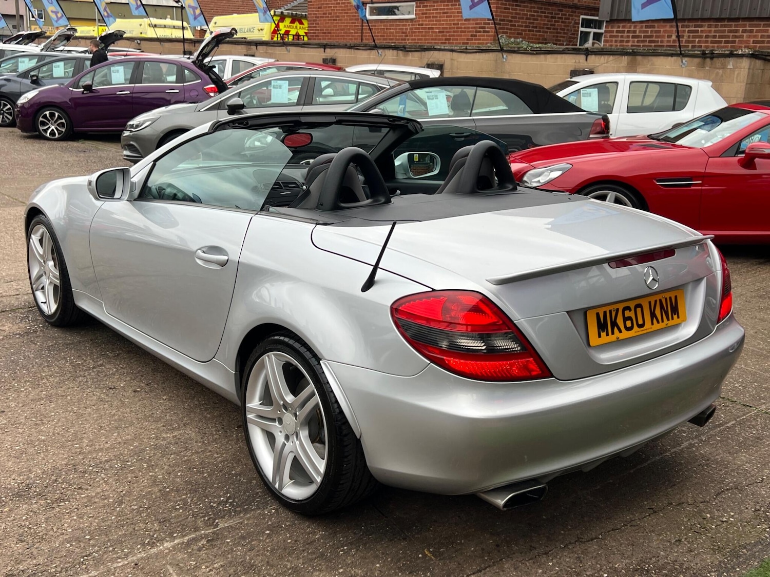 Used Mercedes-Benz SLK 2010 for sale - 76994493: Photo 36