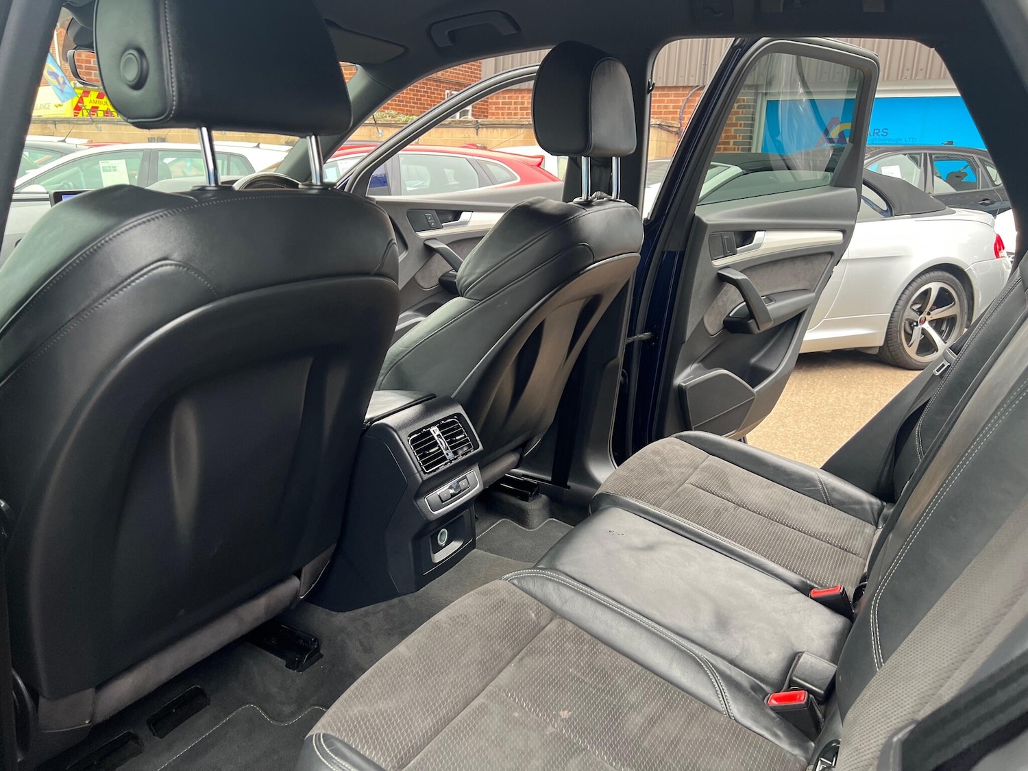 Used Audi Q5 2017 for sale - 76239953: Photo 33