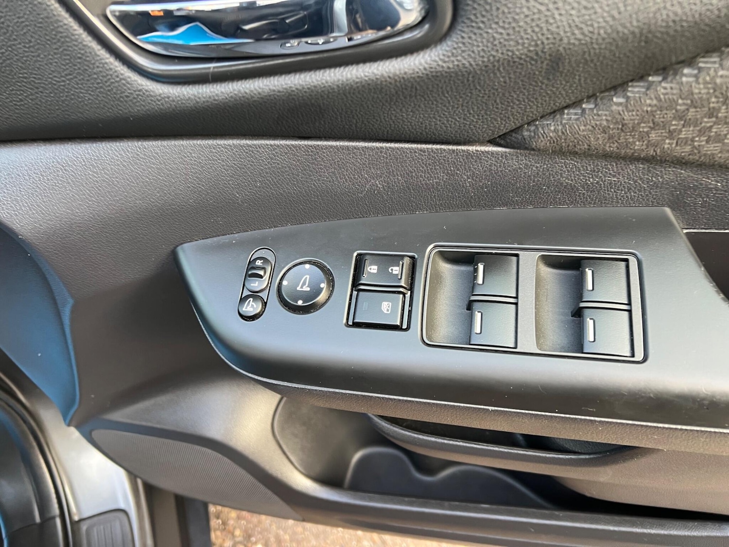 Used Honda CR-V 2018 for sale - 76422737: Photo 32