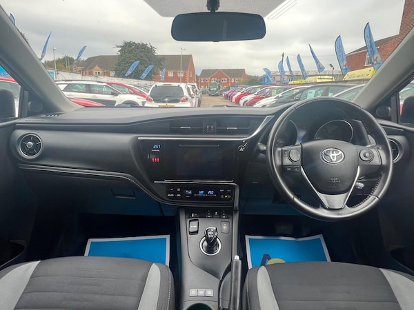 Used Toyota Auris 2016 for sale - 76123083: Photo 2