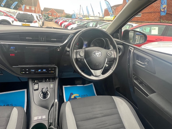 Used Toyota Auris 2016 for sale - 76123083: Photo 38