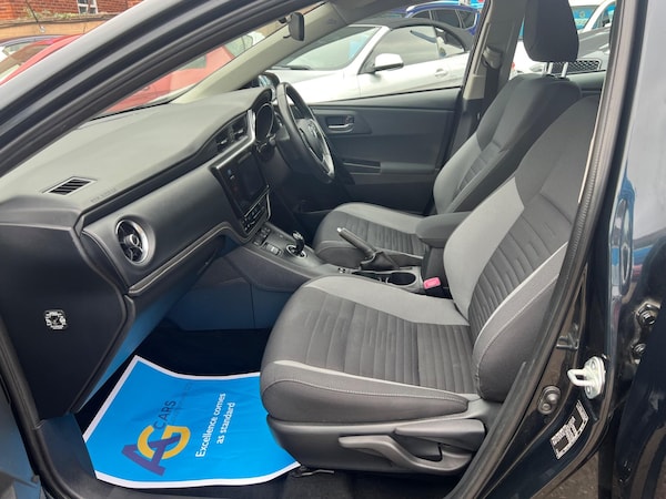 Used Toyota Auris 2016 for sale - 76123083: Photo 4