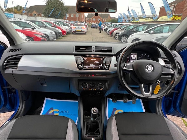 Used Skoda Fabia 2015 for sale - 76282975: Photo 25