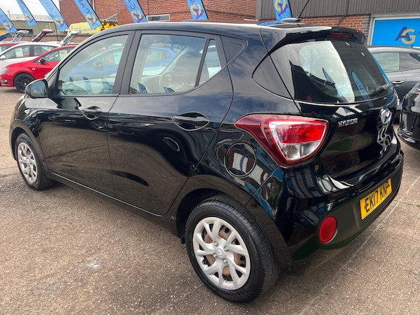 Used Hyundai i10 2017 for sale - 75589097: Photo 10