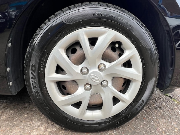 Used Hyundai i10 2017 for sale - 75589097: Photo 14