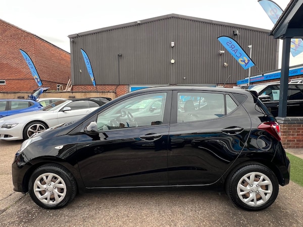 Used Hyundai i10 2017 for sale - 75589097: Photo 31