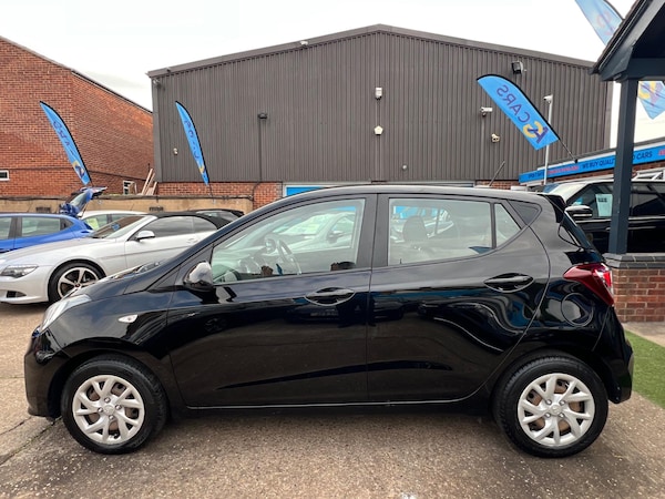 Used Hyundai i10 2017 for sale - 75589097: Photo 34