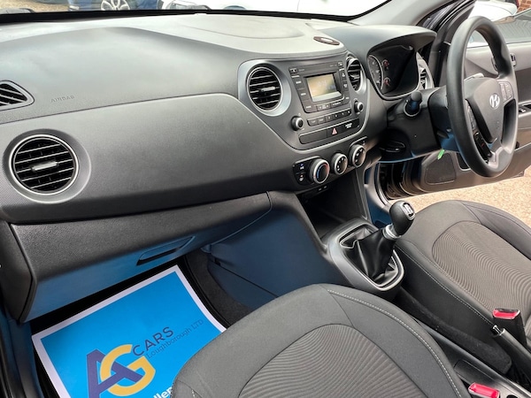 Used Hyundai i10 2017 for sale - 75589097: Photo 40