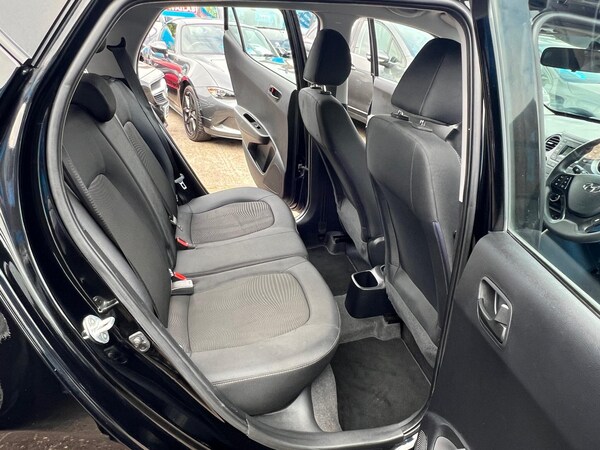 Used Hyundai i10 2017 for sale - 75589097: Photo 41