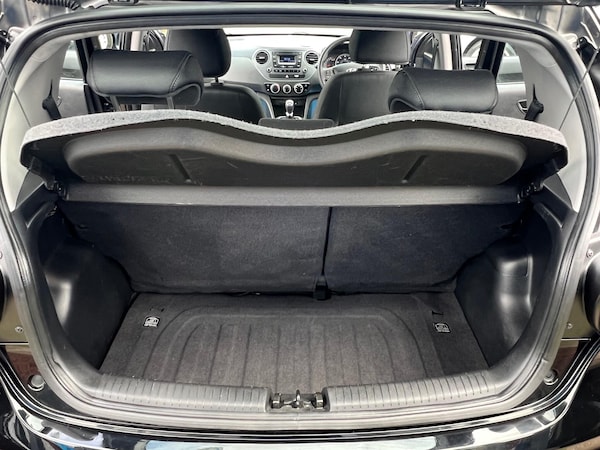 Used Hyundai i10 2017 for sale - 75589097: Photo 44