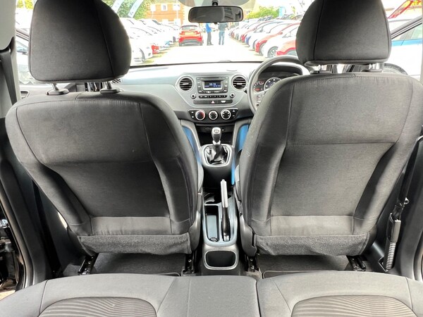 Used Hyundai i10 2017 for sale - 75589097: Photo 45