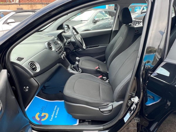 Used Hyundai i10 2017 for sale - 75589097: Photo 49