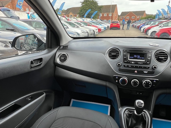 Used Hyundai i10 2017 for sale - 75589097: Photo 55