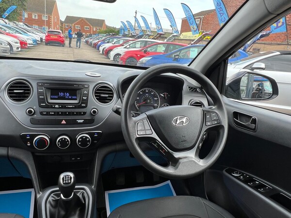 Used Hyundai i10 2017 for sale - 75589097: Photo 56