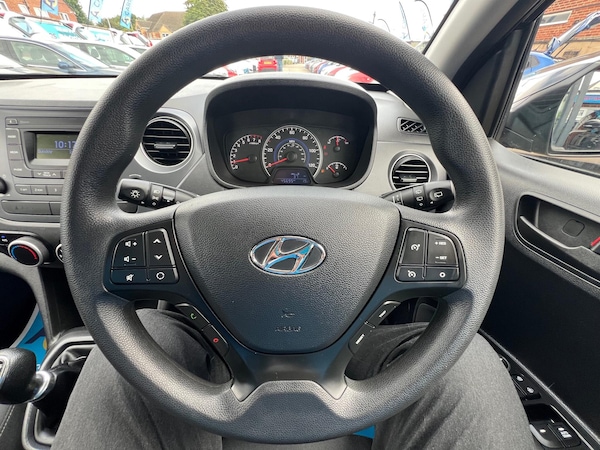 Used Hyundai i10 2017 for sale - 75589097: Photo 60