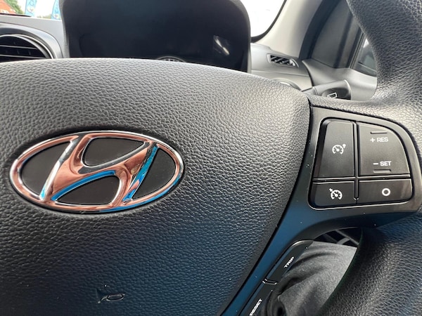 Used Hyundai i10 2017 for sale - 75589097: Photo 62