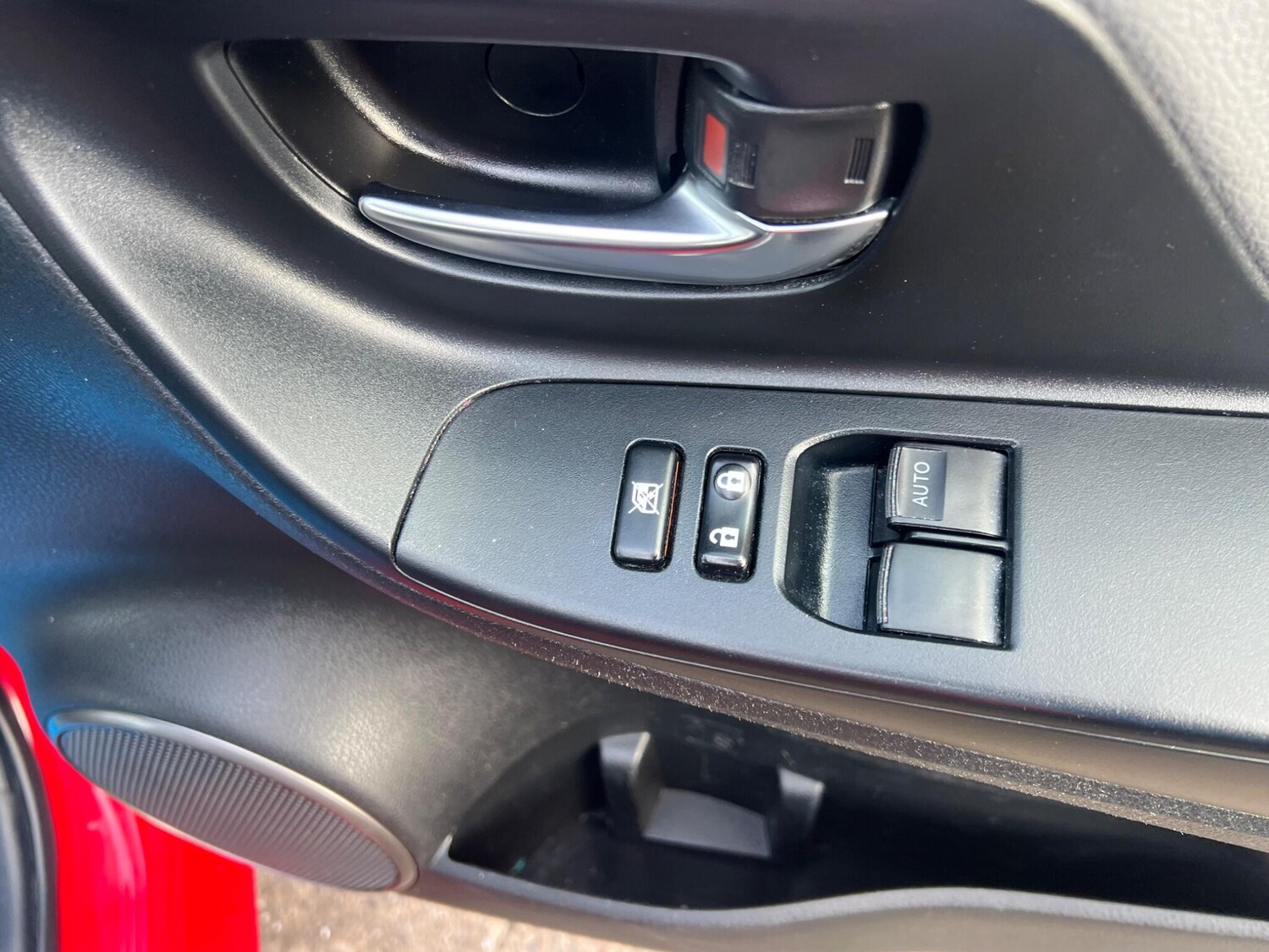 Used Toyota Yaris 2014 for sale - 76041734: Photo 33