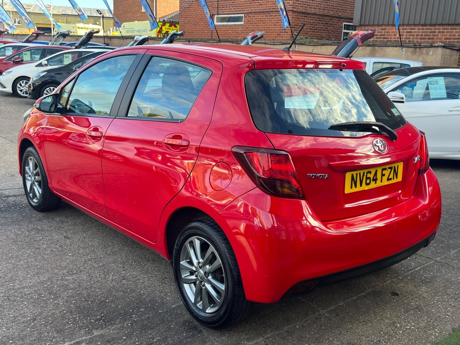 Used Toyota Yaris 2014 for sale - 76041734: Photo 45