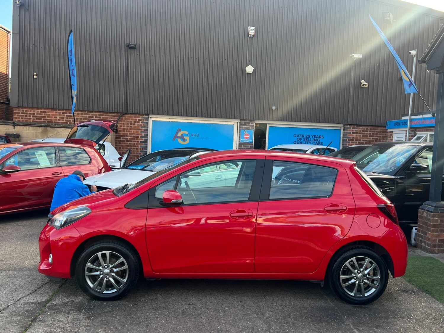 Used Toyota Yaris 2014 for sale - 76041734: Photo 51