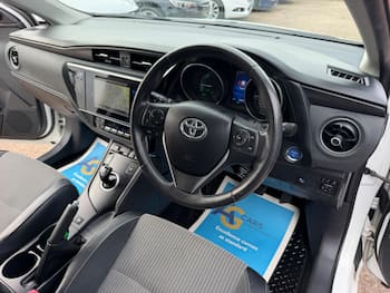 Used Toyota Auris 2015 for sale - 79441101: Photo