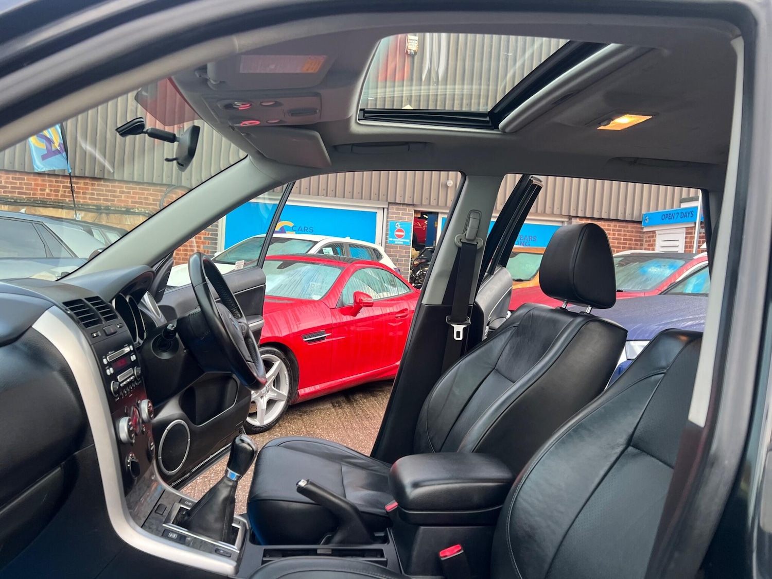 Used Suzuki Grand Vitara 2011 for sale - 76832340: Photo 34