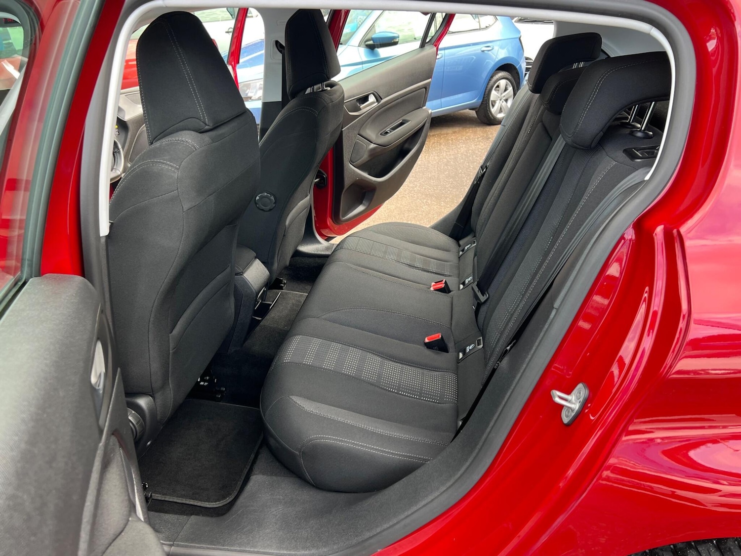 Used Peugeot 308 2015 for sale - 76071615: Photo 5