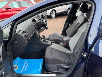 Used Volkswagen Golf 2016 for sale - 77203603: Photo