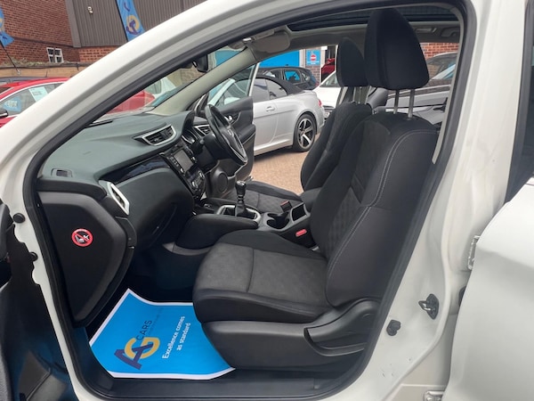 Used Nissan Qashqai 2014 for sale - 76269900: Photo 25