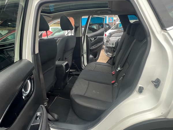 Used Nissan Qashqai 2014 for sale - 76269900: Photo 28