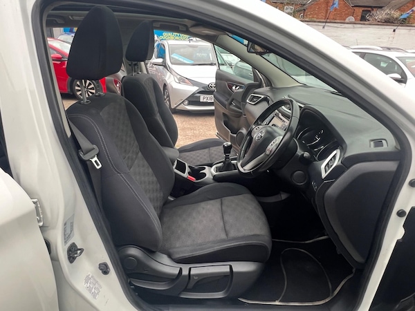 Used Nissan Qashqai 2014 for sale - 76269900: Photo 30