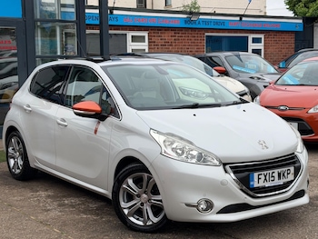 Used Peugeot 208 2015 for sale - 79181642: Photo