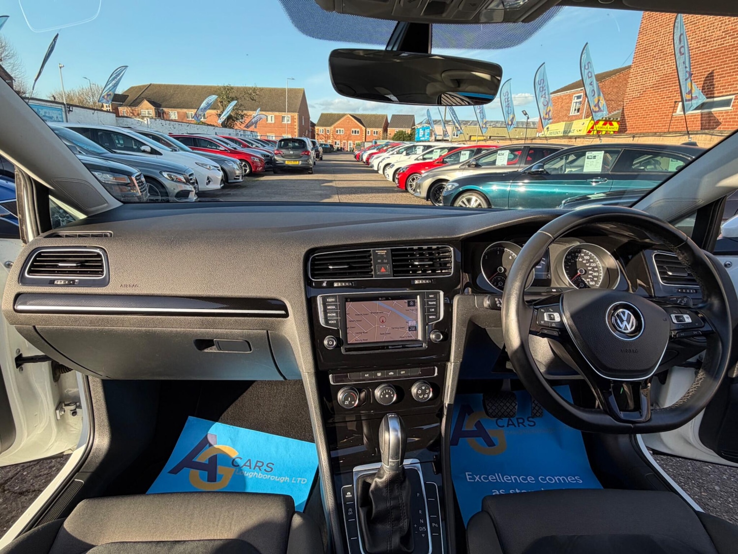 Used Volkswagen Golf 2016 for sale - 77839505: Photo 2