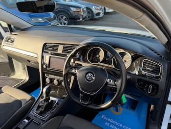 Used Volkswagen Golf 2016 for sale - 77839505: Photo