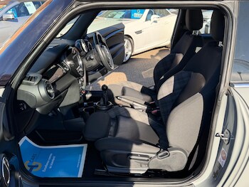 Used MINI Hatch 2017 for sale - 78416840: Photo