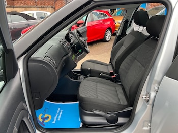 Used Skoda Roomster 2015 for sale - 76259112: Photo 4