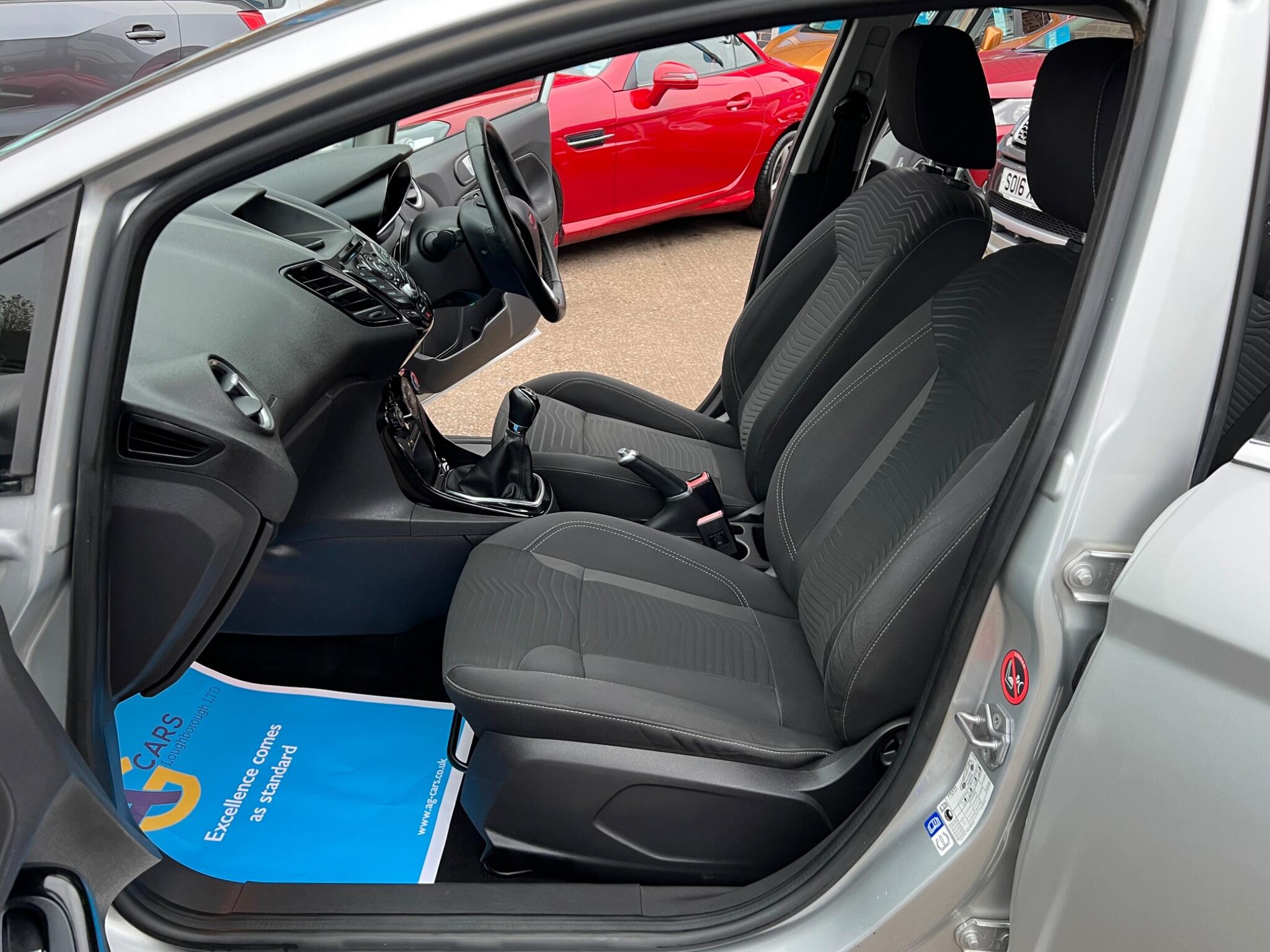 Used Ford Fiesta 2015 for sale - 76573544: Photo