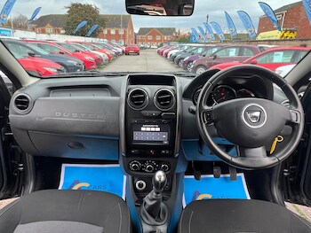 Used Dacia Duster 2017 for sale - 76550038: Photo