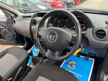 Used Dacia Duster 2017 for sale - 76550038: Photo