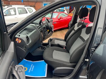 Used Dacia Duster 2017 for sale - 76550038: Photo