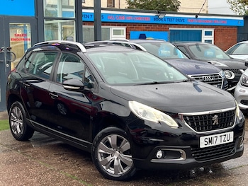 Used Peugeot 2008 2017 for sale - 76990740: Photo